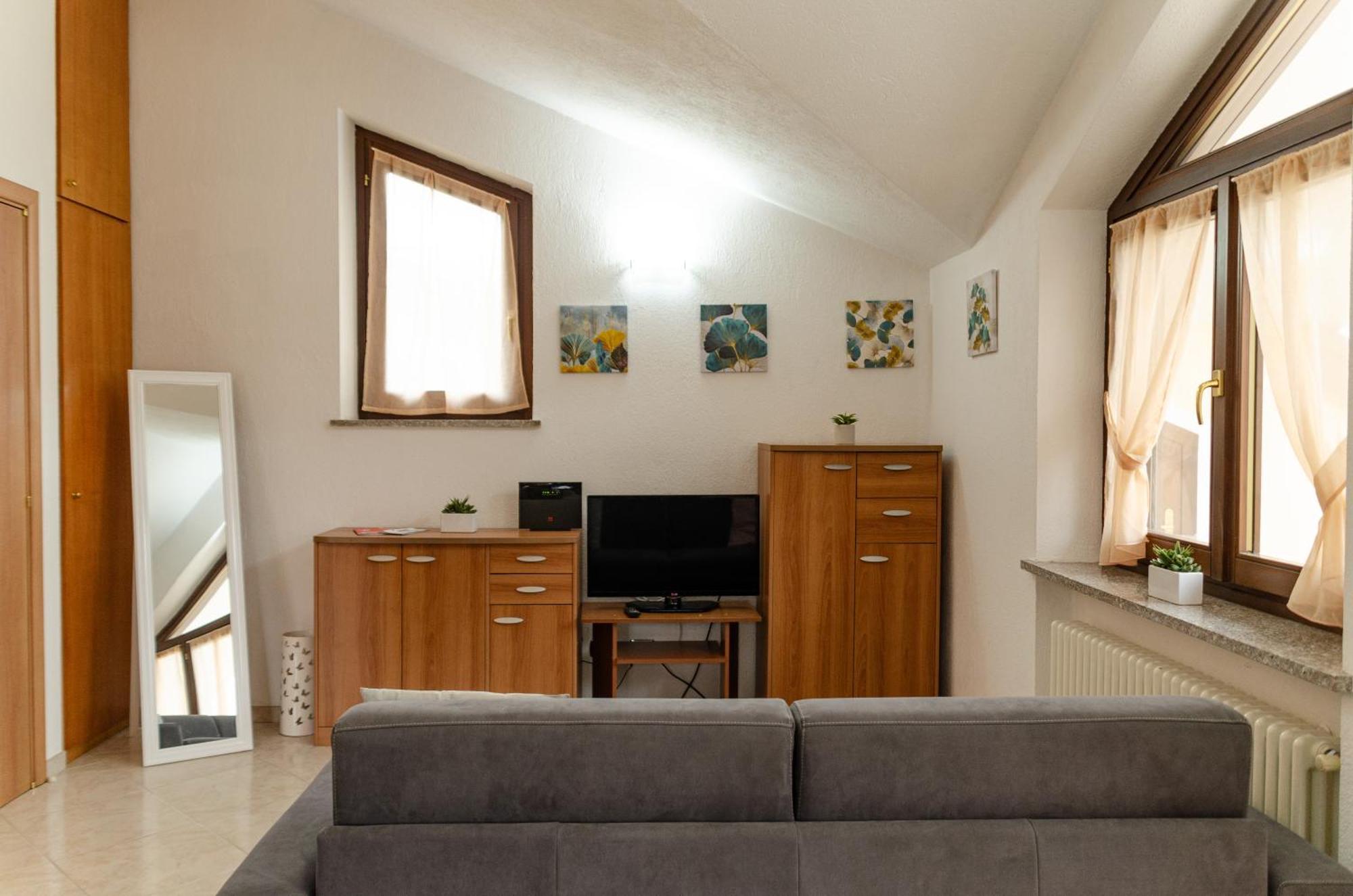 Sarre Skyline Apartment - Relax In Valle D'Aosta Ngoại thất bức ảnh