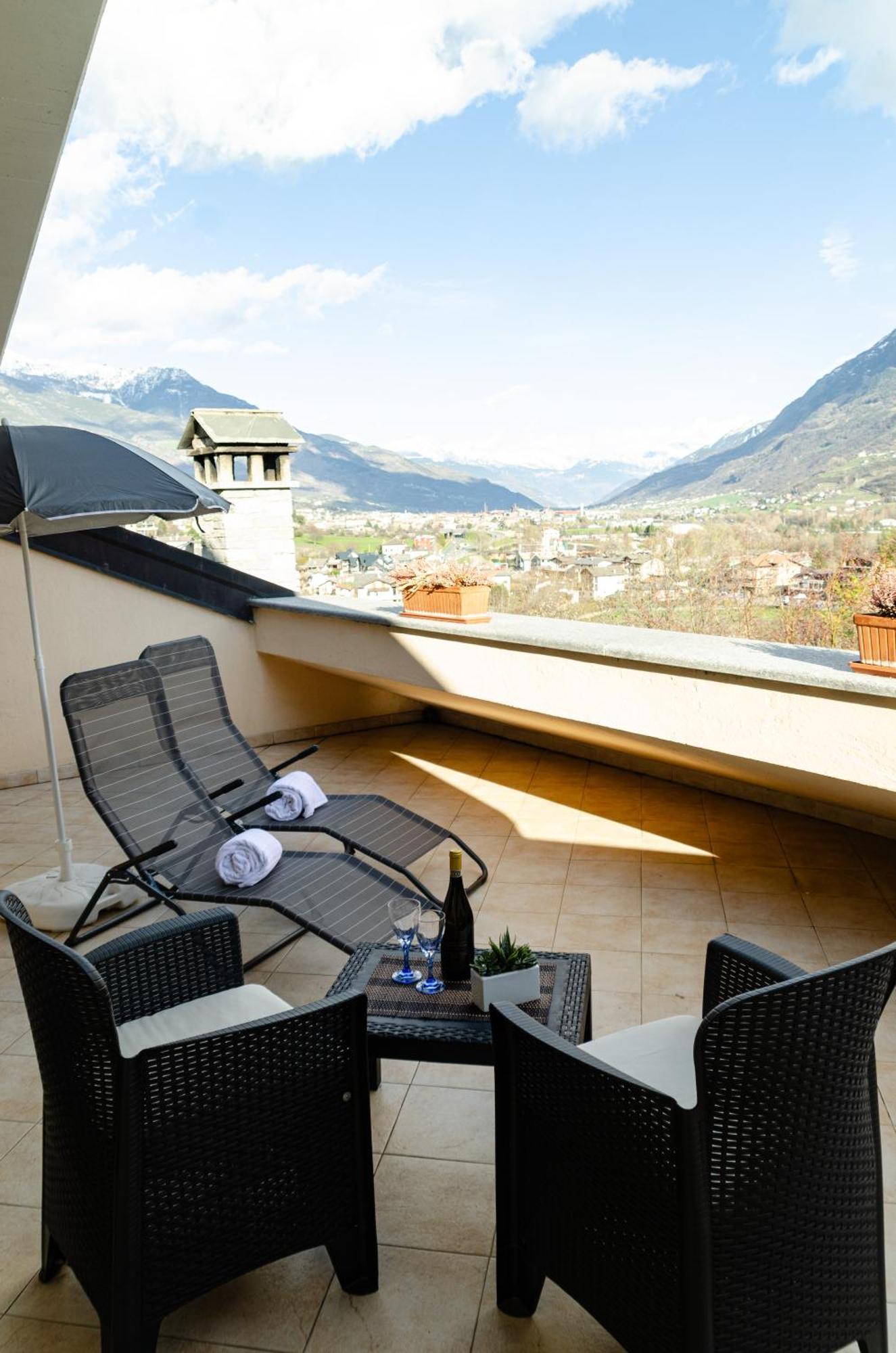 Sarre Skyline Apartment - Relax In Valle D'Aosta Ngoại thất bức ảnh